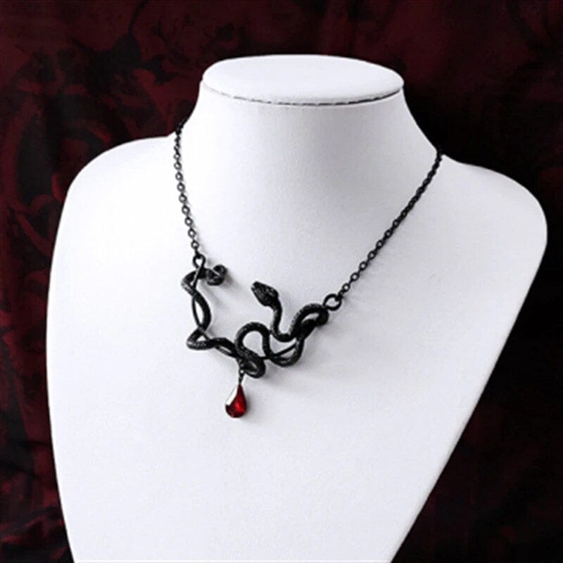 Drezden Goth Goth Snake Necklace
