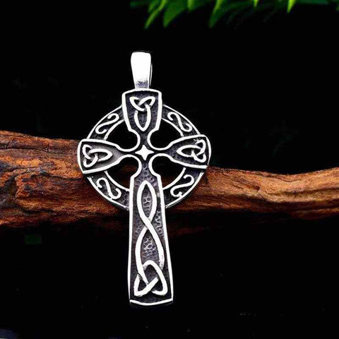Drezden Goth Men's Gothic Celtic Knot Cross Necklace
