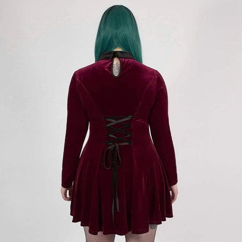 Drezden Goth Women's Plus Size Gothic Scarlet And Black Short Collared Dress