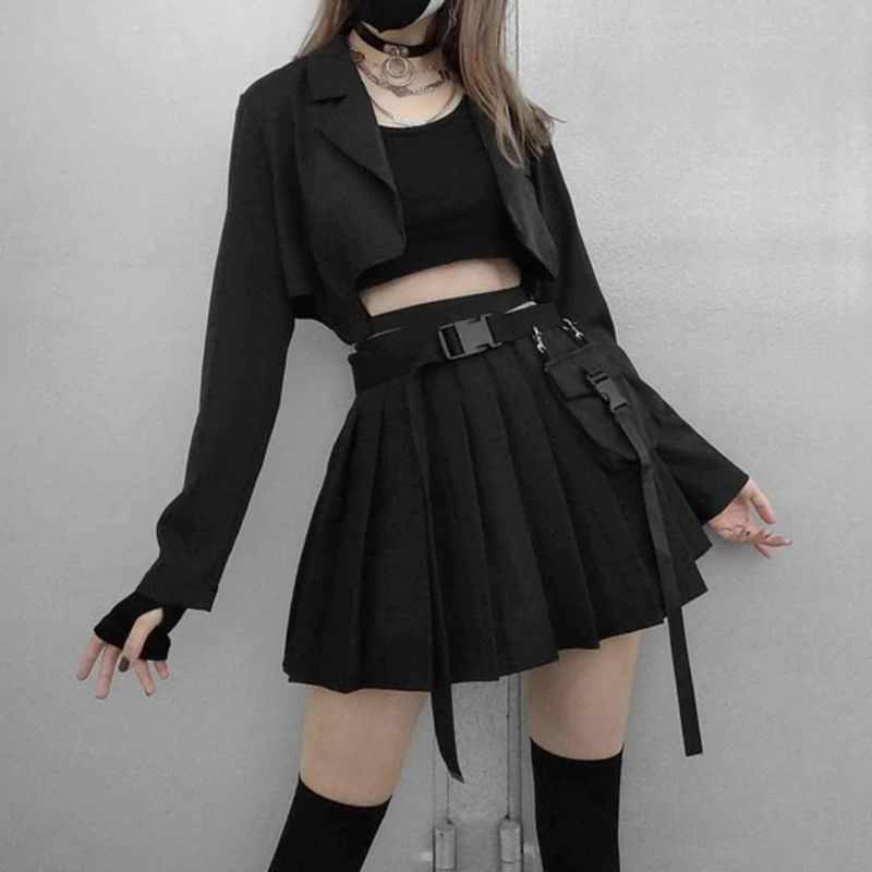 Gothic Pleated Skirt With Pocket and Belt- | Drezden